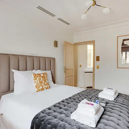 Sumptuous - 4ch-8p - Champs Elyseees