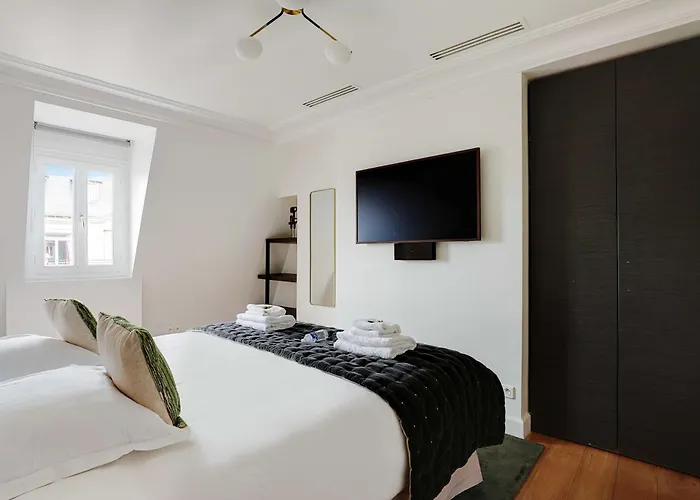 Sumptuous - 4ch-8p - Champs Elyseees Appartement