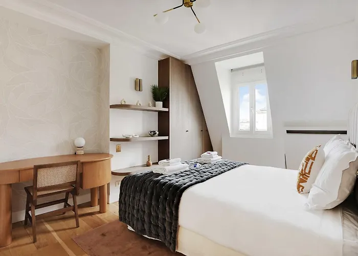 Sumptuous - 4ch-8p - Champs Elyseees Parijs