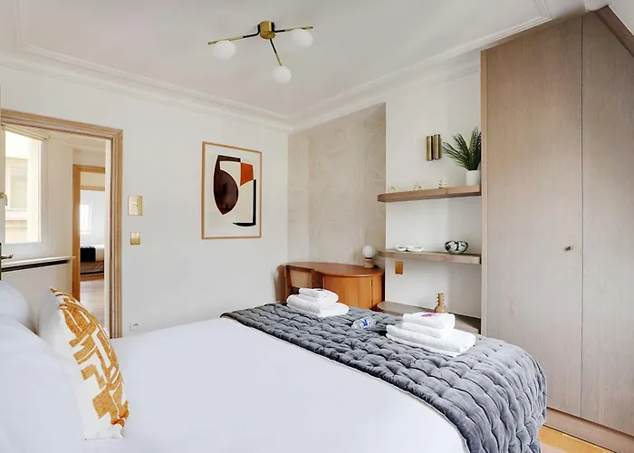 Appartement Sumptuous - 4ch-8p - Champs Elyséees