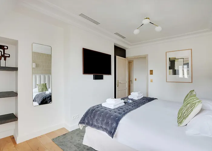 Sumptuous - 4ch-8p - Champs Elyseees Appartement *