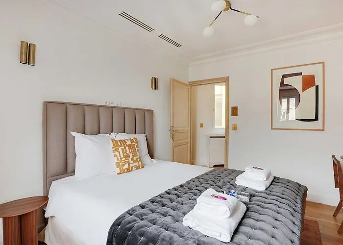 Sumptuous - 4ch-8p - Champs Elyséees